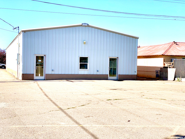 341 E Main St, Vernal, UT 84078 — photo 7
