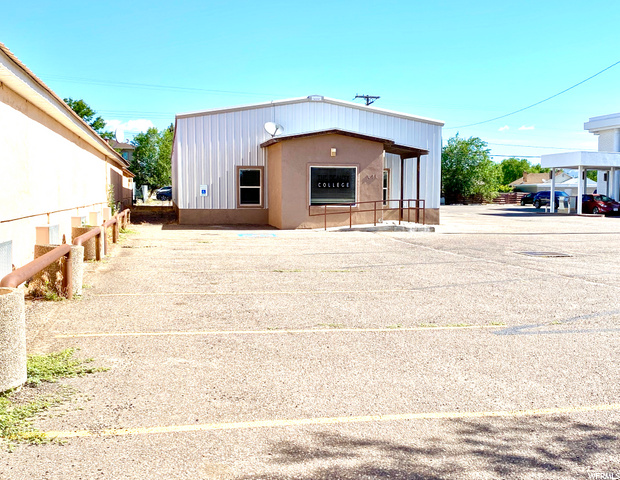 341 E Main St, Vernal, UT 84078 — photo 6