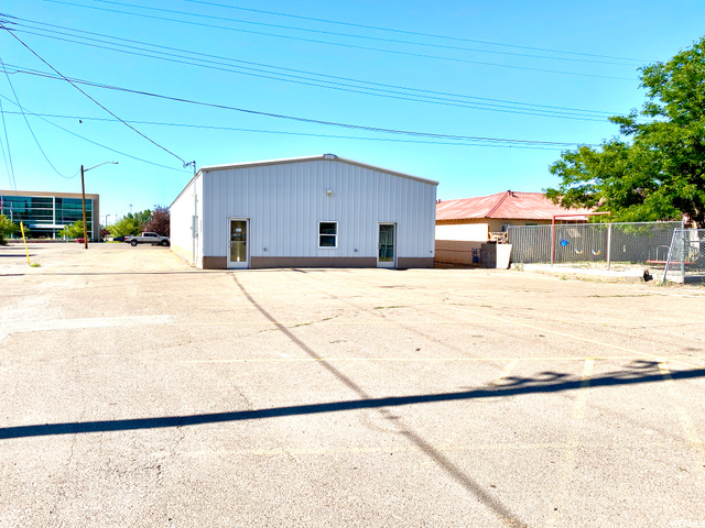 341 E Main St, Vernal, UT 84078 — photo 3