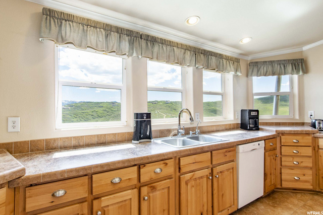 4294 Oakview Dr, Wanship, UT 84017 — photo 5