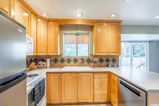 361 E 6770 S, Midvale, UT 84047 — photo 4
