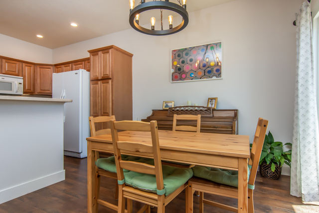 74 E Calbourne Ln, Sandy, UT 84070 — photo 9