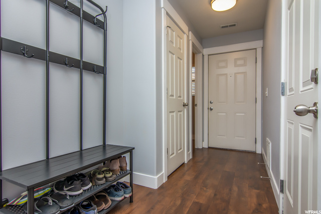 74 E Calbourne Ln, Sandy, UT 84070 — photo 3