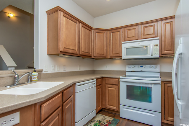 74 E Calbourne Ln, Sandy, UT 84070 — photo 10