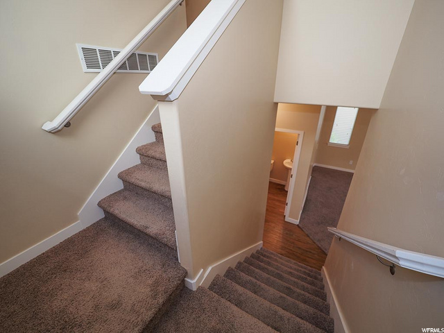 138 E Crescent Ln, Sandy, UT 84070 — photo 4