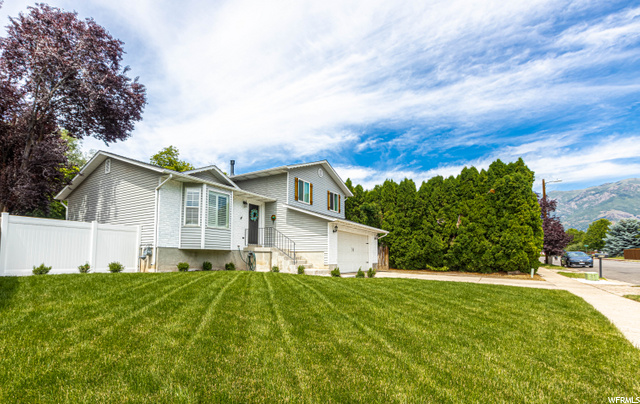 813 E Creekside, Layton, UT 84041 — photo 2