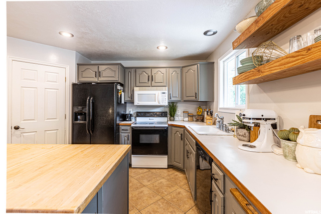 813 E Creekside, Layton, UT 84041 — photo 8