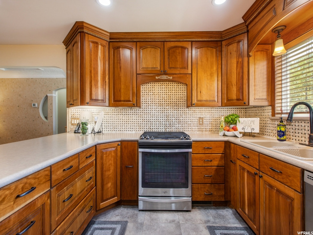 197 E 7615 S, Midvale, UT 84047 — photo 10