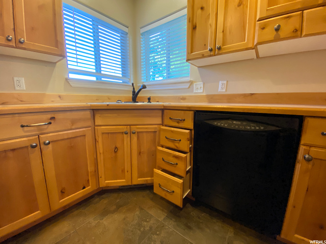 324 E 2970 S, Vernal, UT 84078 — photo 6