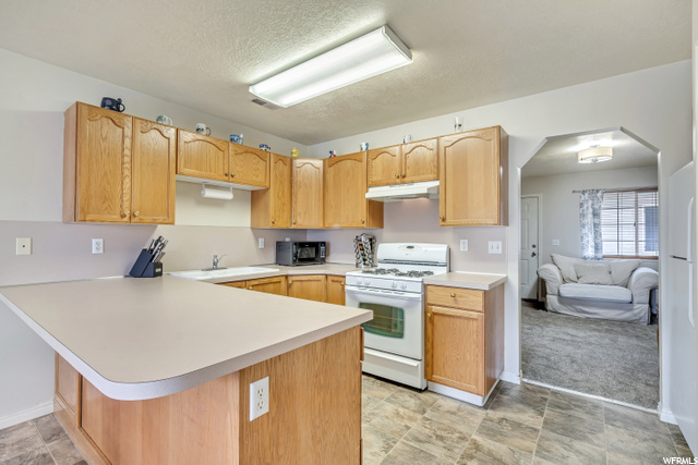 213 W 1305 S, Logan, UT 84321 — photo 2