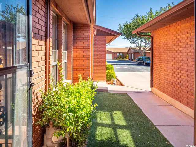 454 S 100 E #5, St. George, UT 84770 — photo 2