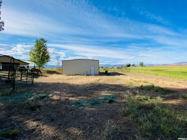 7801 E 7500th N, Lapoint, UT 84039 — photo 12