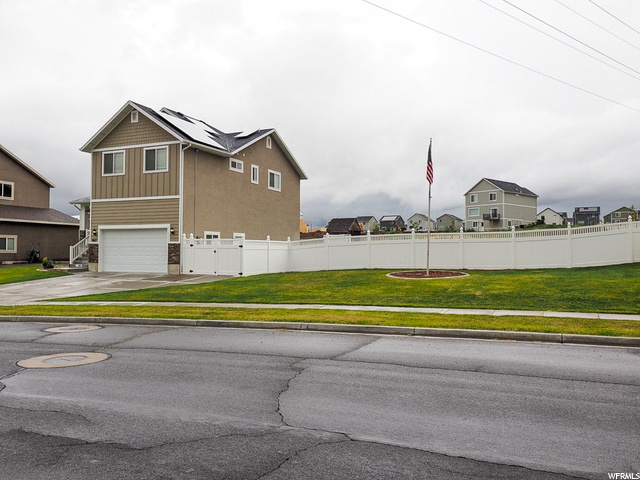987 Mountain Shadow Dr, Layton, UT 84040 — photo 2