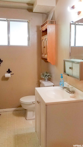 164 S Center St, Hyrum, UT 84319 — photo 11