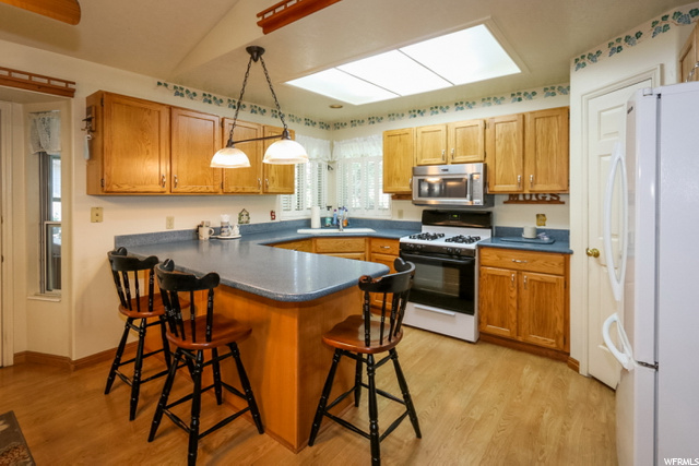 229 E White River Dr, Sandy, UT 84070 — photo 4