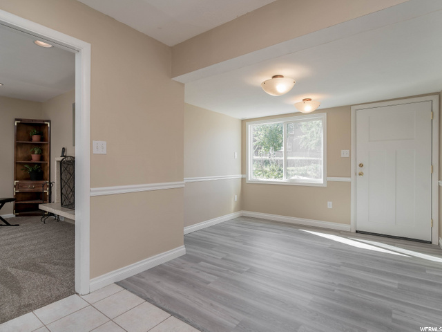 696 W Park Cir S, Bountiful, UT 84010 — photo 2