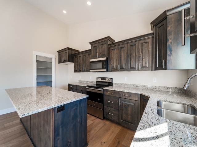 2877 W 4200 S, Roy, UT 84067 — photo 11