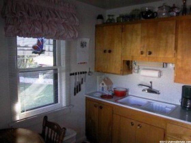 219 2nd St, Ogden, UT 84404 — photo 4
