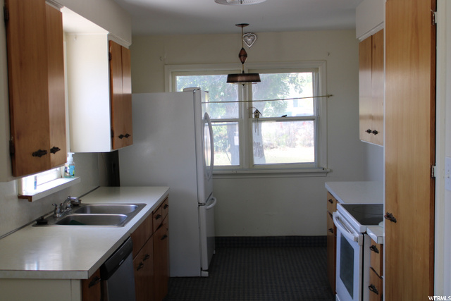 845 N 300 E, Price, UT 84501 — photo 2