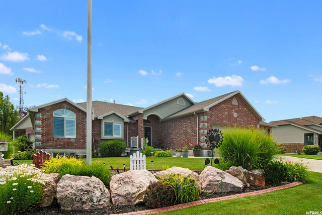 1136 N 2220 W, Clinton, UT 84015 — photo 6