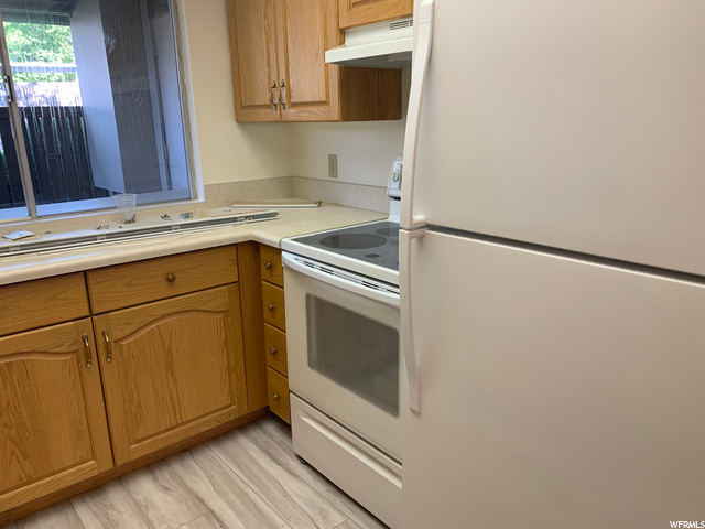 357 E Peach Ln, Bountiful, UT 84010 — photo 5