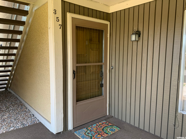 357 E Peach Ln, Bountiful, UT 84010 — photo 3