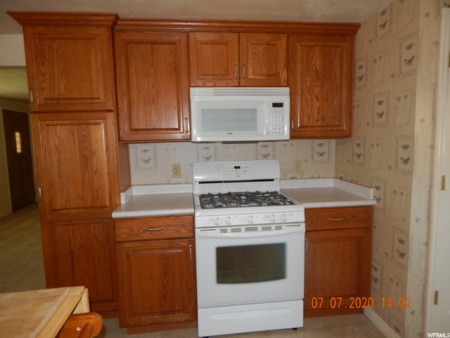 590 E 100 S, Price, UT 84501 — photo 8