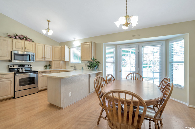 293 E 475 S, Kaysville, UT 84037 — photo 4