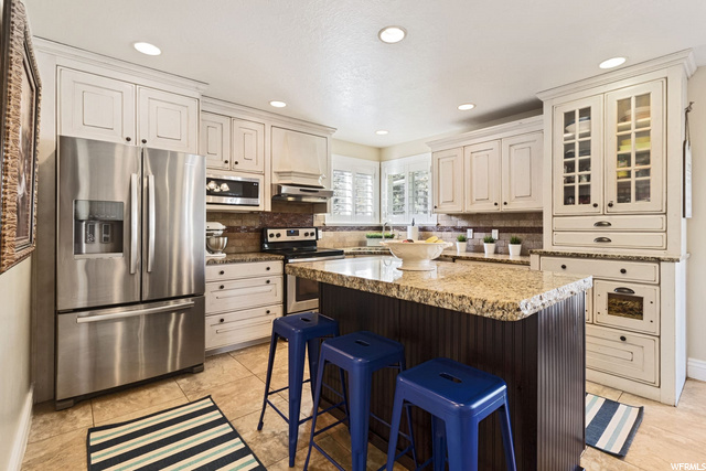 1485 Troon Dr, Syracuse, UT 84075 — photo 2