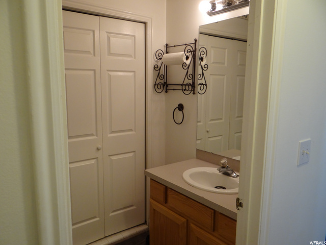 4667 S 3100 W, Roy, UT 84067 — photo 9