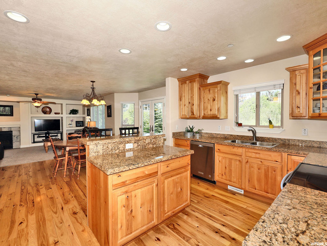 1601 E Amber Crest Ln S, Draper, UT 84020 — photo 12