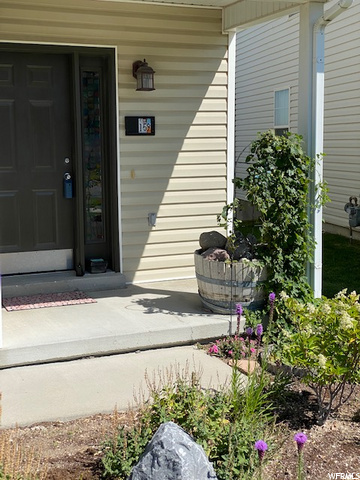 159 E Wayfield Dr, Draper, UT 84020 — photo 2