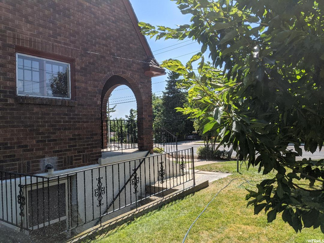 1332 N Main St, Centerville, UT 84014 — photo 3