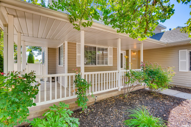 1694 N 2615 W, Clinton, UT 84015 — photo 4