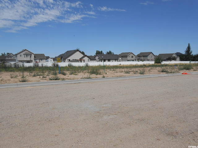 1348 N 2275 W #12, Clinton, UT 84015 — photo 7