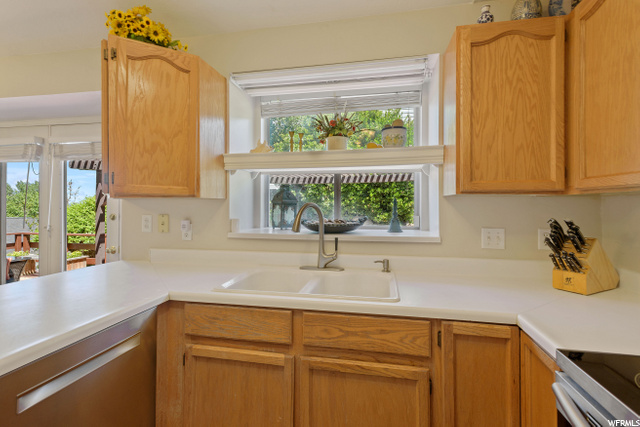 1229 E Geode Way, Sandy, UT 84094 — photo 7