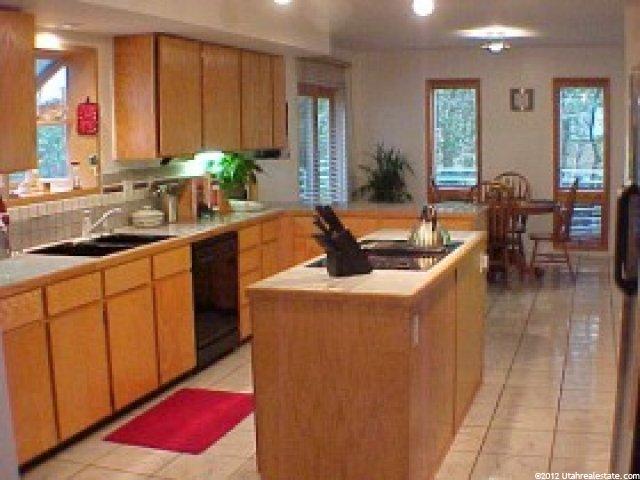 2804 Dimple Dell Rd, Sandy, UT 84092 — photo 3