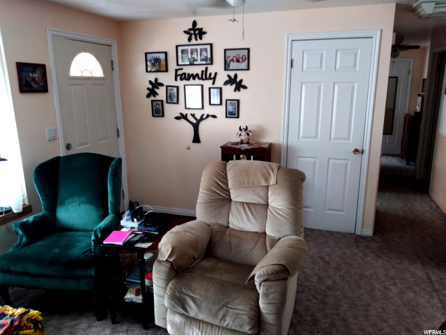 957 N Sapphire Dr E, Layton, UT 84041 — photo 3