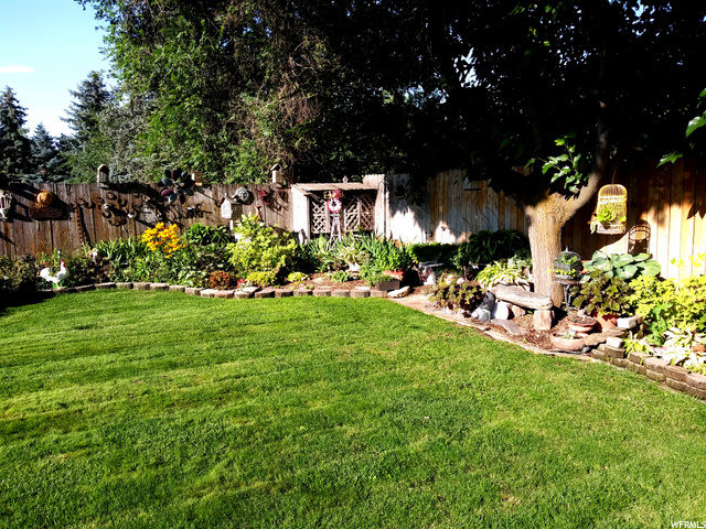 957 N Sapphire Dr E, Layton, UT 84041 — photo 8