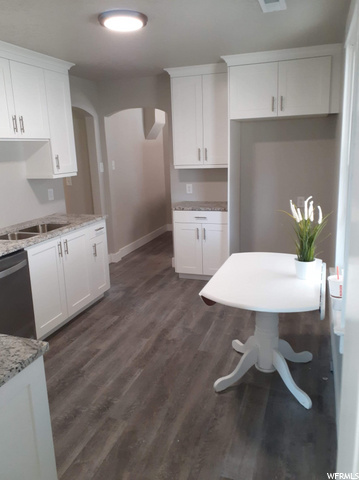 302 N 100 E, Tooele, UT 84074 — photo 8