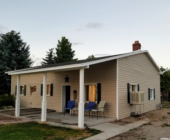 274 N 300 E, Levan, UT 84639 — photo 6