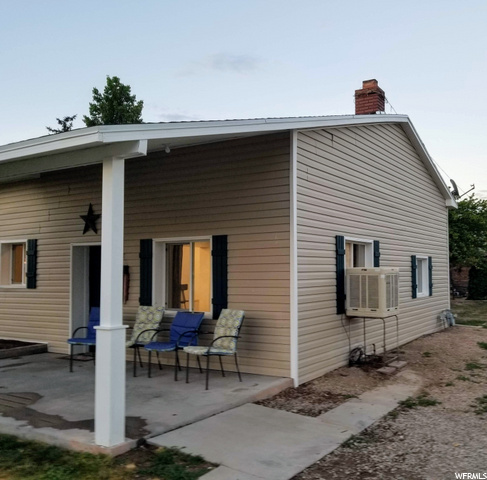 274 N 300 E, Levan, UT 84639 — photo 5