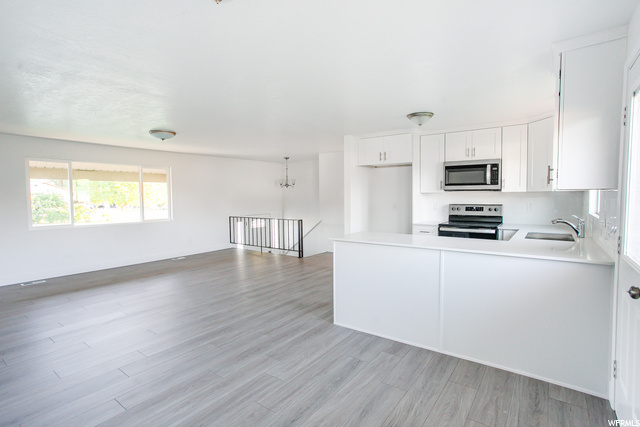 1168 W 2250 N, Clinton, UT 84015 — photo 11