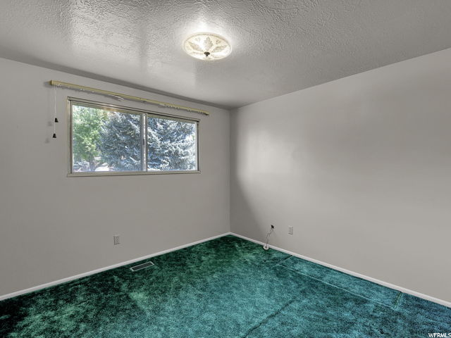 554 S Dixie St E, Layton, UT 84041 — photo 8