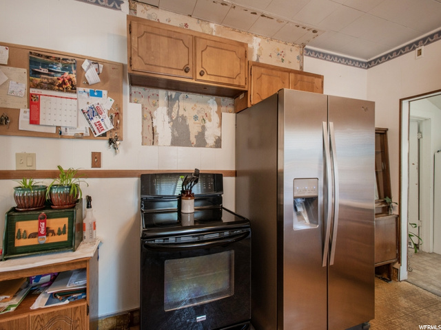 595 E Douglas St, Ogden, UT 84404 — photo 10