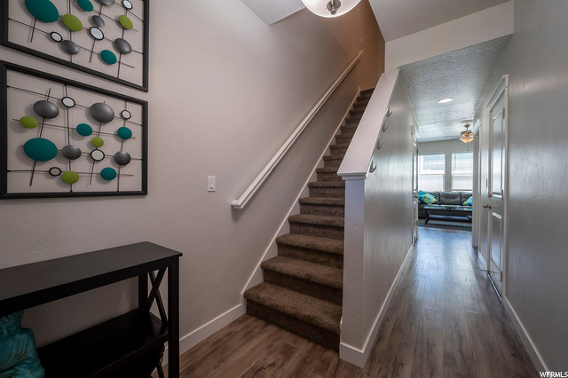 1464 E Primrose Ln, Layton, UT 84040 — photo 2