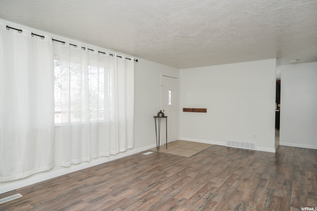 4870 S 2500 W, Roy, UT 84067 — photo 3