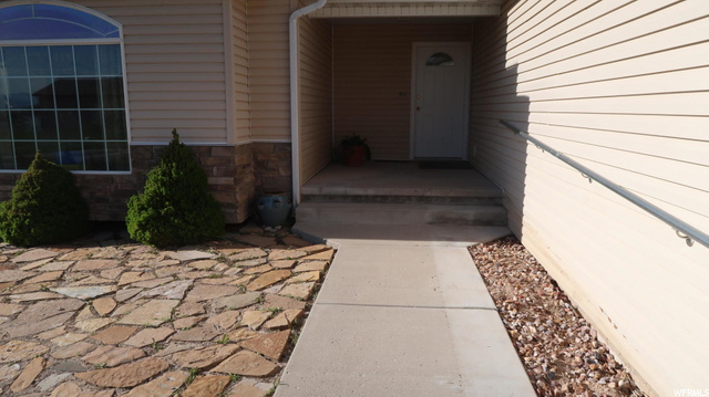 1841 E Saddleback, Enoch, UT 84721 — photo 3