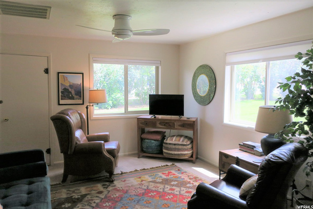 291 W Main St S, Bicknell, UT 84715 — photo 2