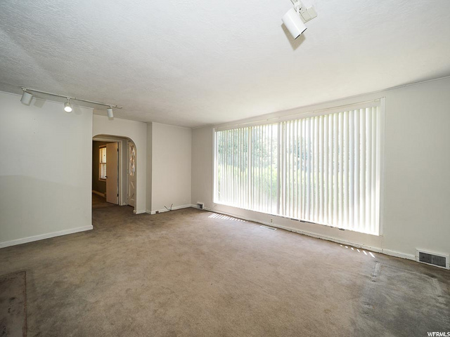 244 W Porter Ln, Centerville, UT 84014 — photo 6
